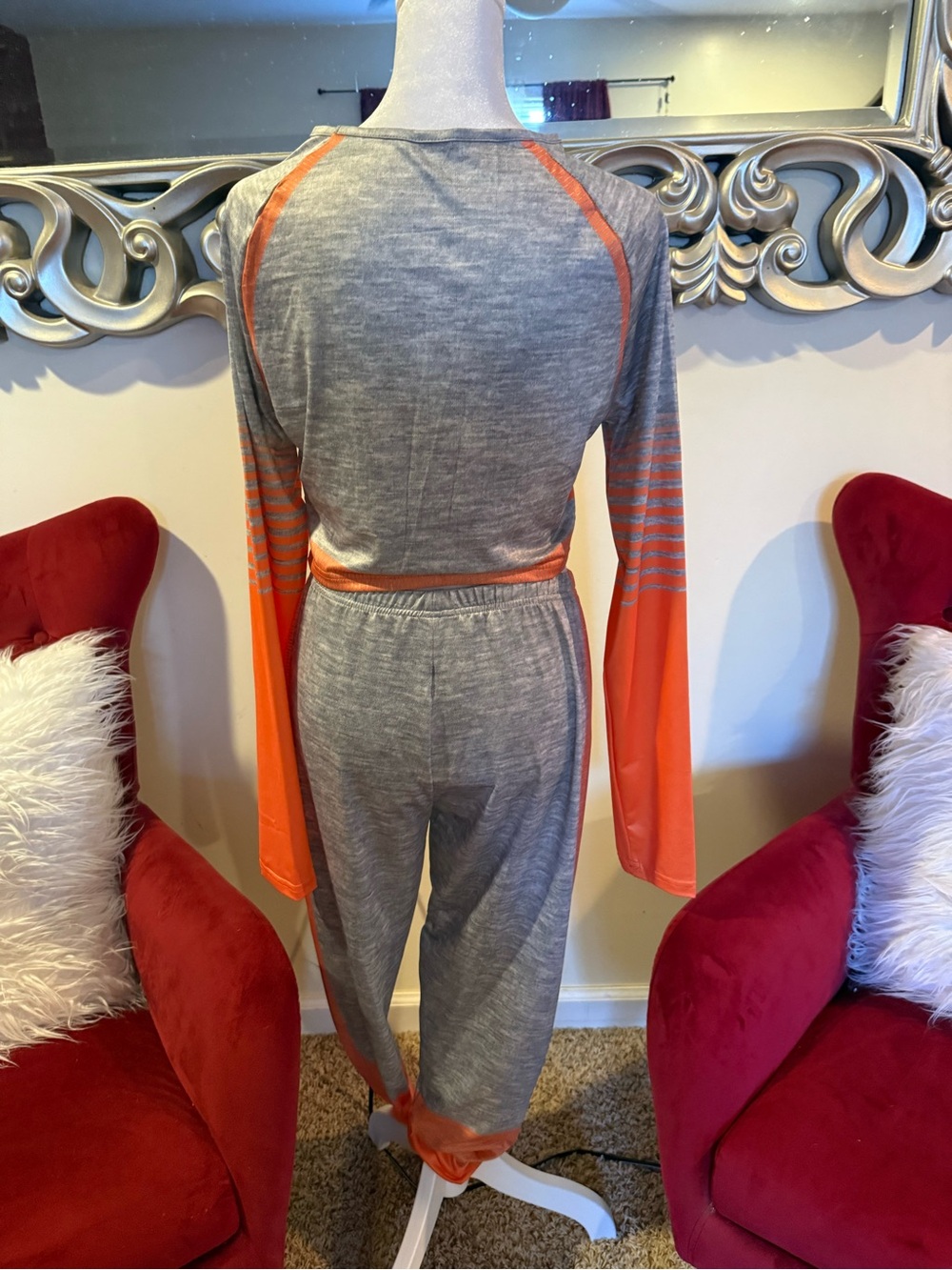 Two piece Set - Picture 3 of 3